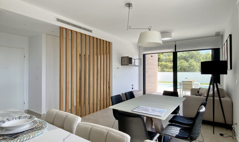 Herverkoop - Huis -
La Campaneta