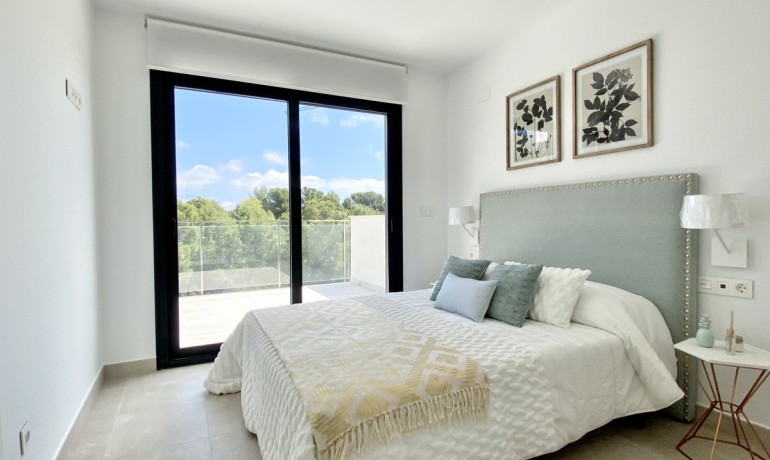 Herverkoop - Huis -
La Campaneta