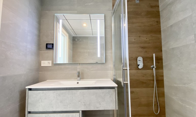 Herverkoop - Huis -
La Campaneta