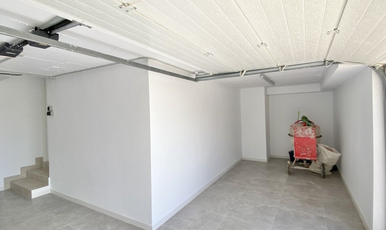 Herverkoop - Huis -
La Campaneta