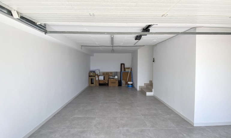 Herverkoop - Huis -
La Campaneta