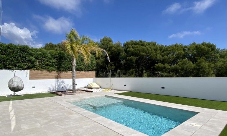 Herverkoop - Huis -
La Campaneta