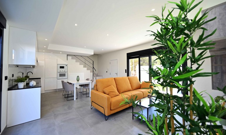 Herverkoop - Huis -
Orihuela* - Orihuela