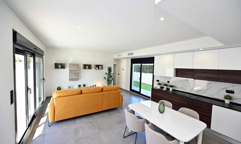 Herverkoop - Huis -
Orihuela* - Orihuela