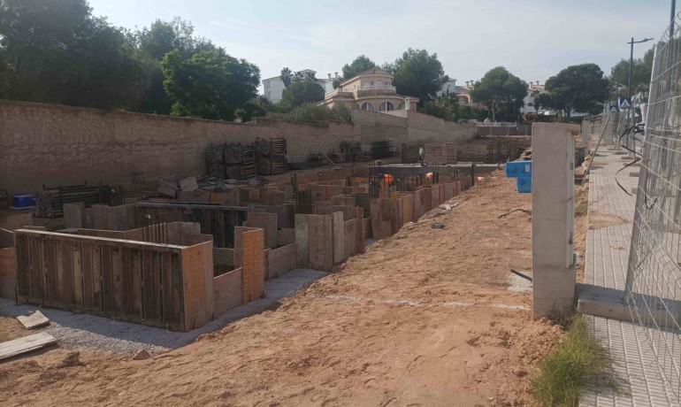 Herverkoop - Huis -
Orihuela* - Orihuela