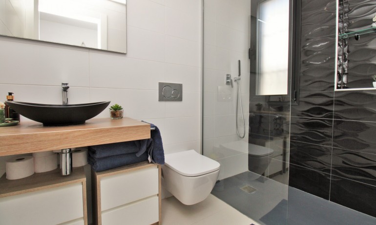 Herverkoop - Villa -
Villamartin