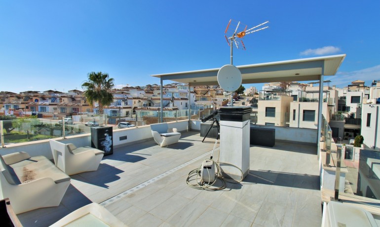 Herverkoop - Villa -
Villamartin