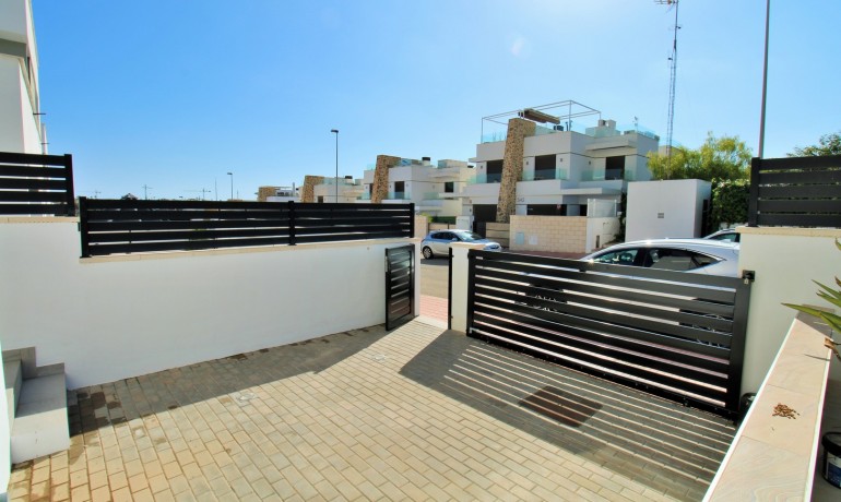 Herverkoop - Villa -
Villamartin