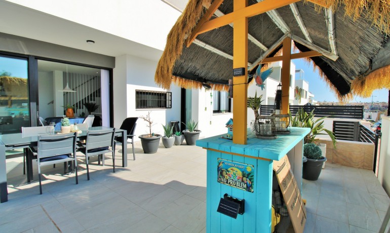 Herverkoop - Villa -
Villamartin