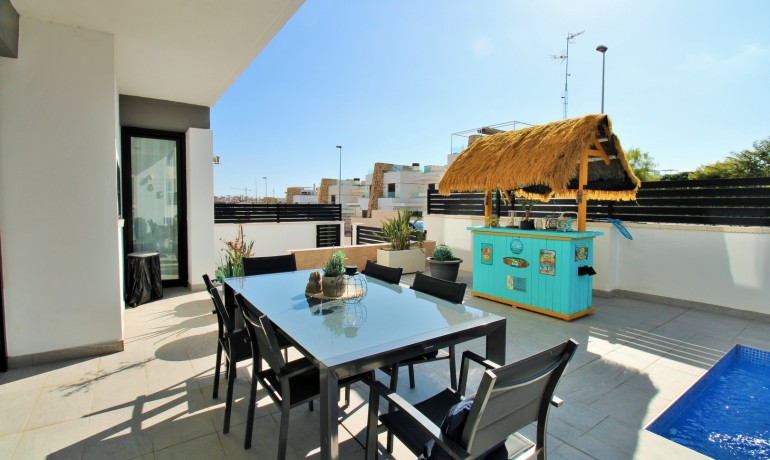 Herverkoop - Villa -
Villamartin