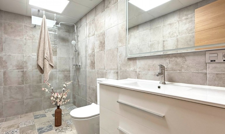 Venta - Comercial -
Torrevieja