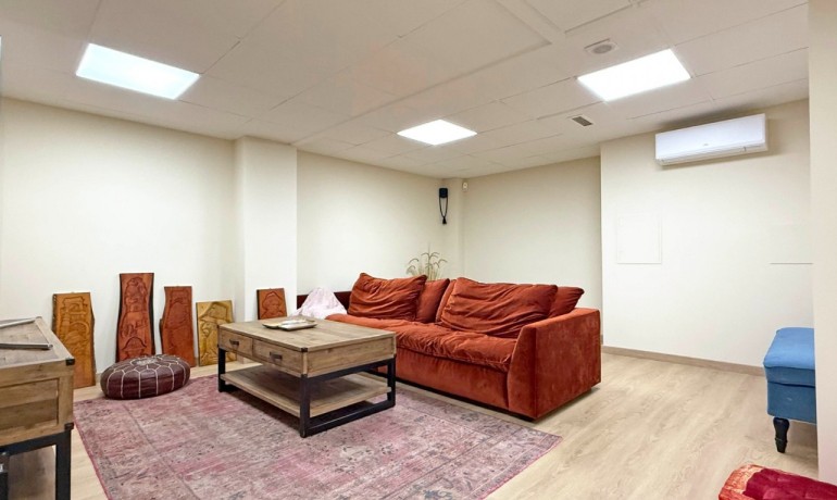 Venta - Comercial -
Torrevieja