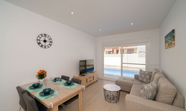 Sale - Villa -
Avileses