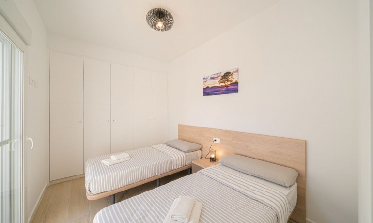 Sale - Villa -
Avileses