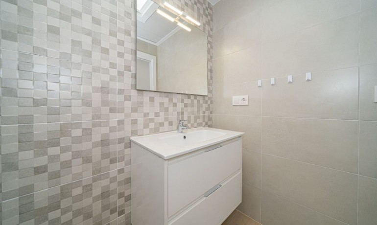 Sale - Villa -
Avileses