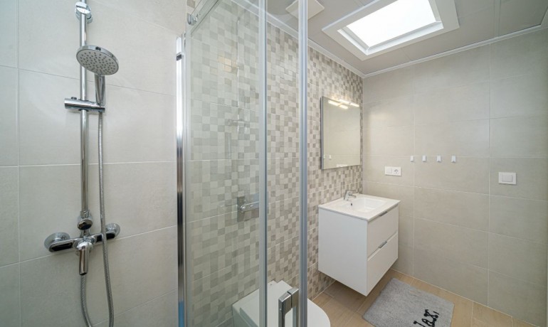 Sale - Villa -
Avileses