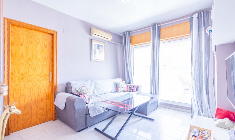 Venta - Apartamento / piso -
Torrevieja Centro - Torrevieja
