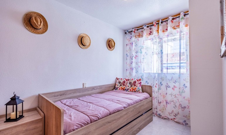 Venta - Apartamento / piso -
Torrevieja Centro - Torrevieja