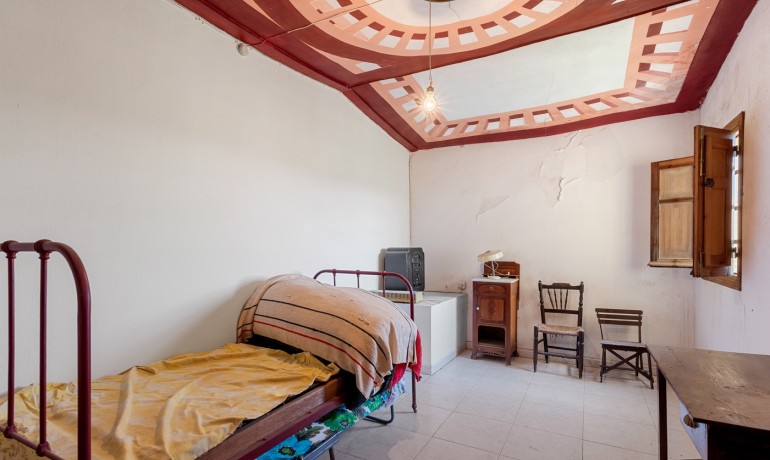 Venta - Finca -
Orihuela