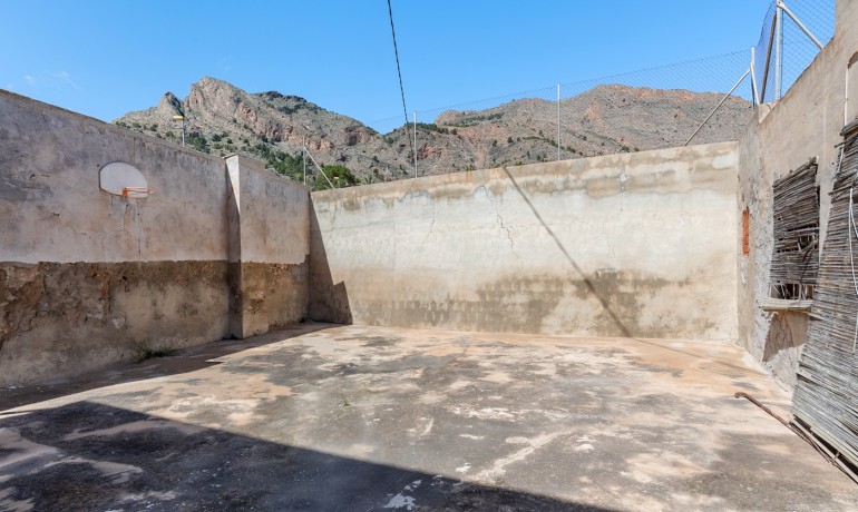 Venta - Finca -
Orihuela