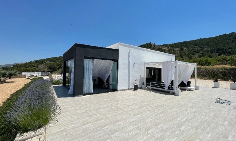 New Build - Villa -
Macisvenda