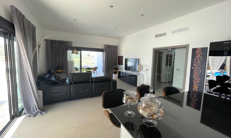 New Build - Villa -
Macisvenda