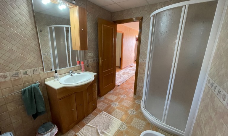 Herverkoop - Villa -
Albatera