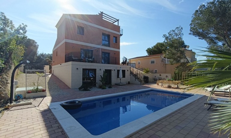 Sale - Villa -
Pinar de Campoverde