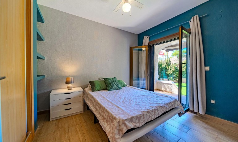 Herverkoop - Villa -
Orihuela Costa* - Playa Flamenca