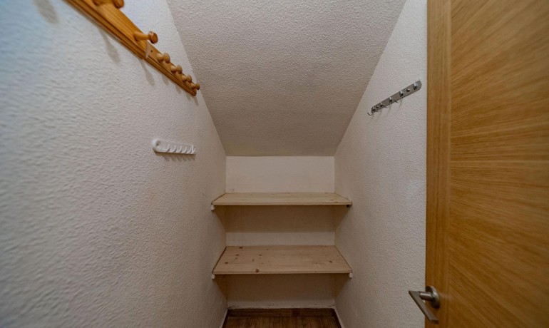 Herverkoop - Villa -
Orihuela Costa* - Playa Flamenca