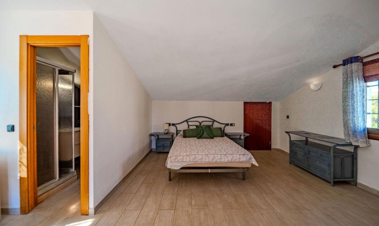 Herverkoop - Villa -
Orihuela Costa* - Playa Flamenca