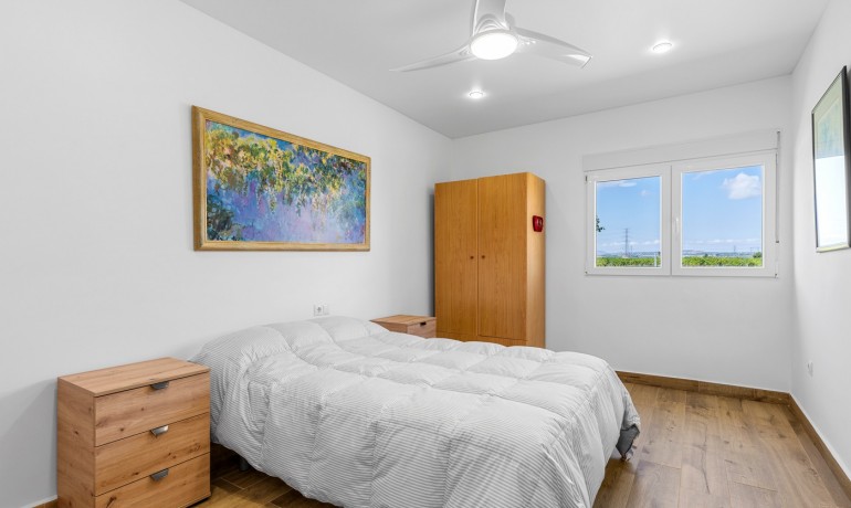 Venta - Villa -
Los Montesinos