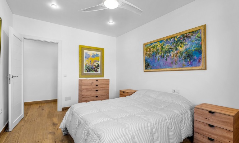 Venta - Villa -
Los Montesinos