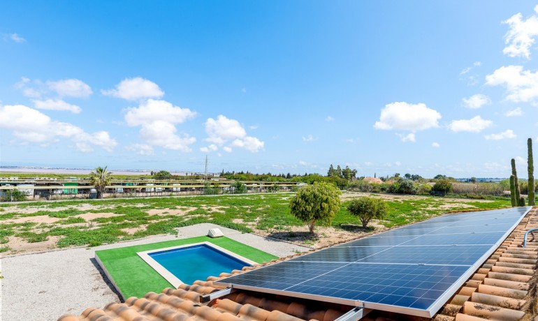 Venta - Villa -
Los Montesinos