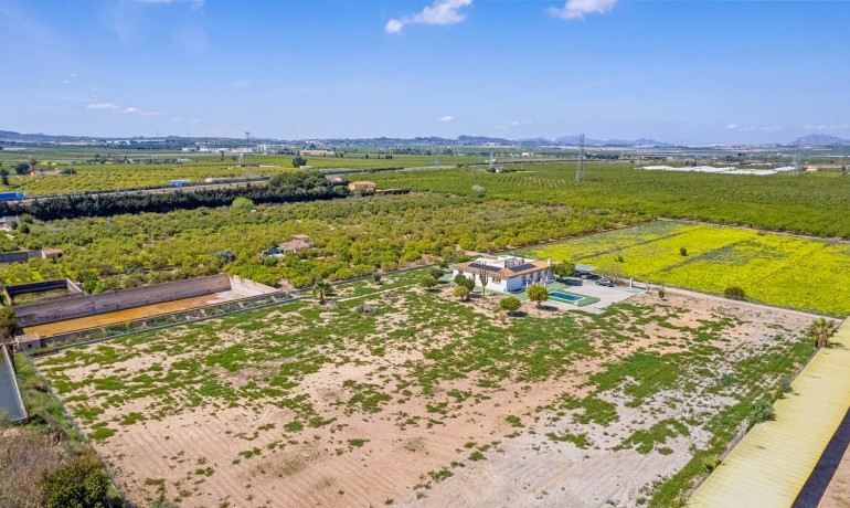 Venta - Villa -
Los Montesinos