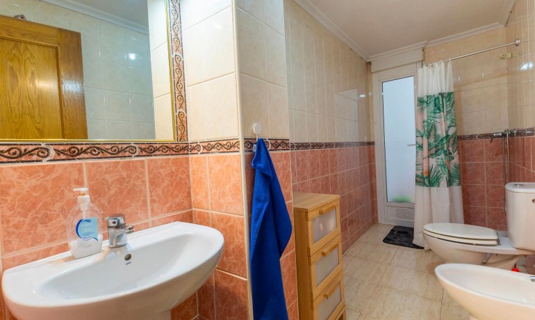 Revente - Appartement / Flat -
Torrevieja* - Torrevieja