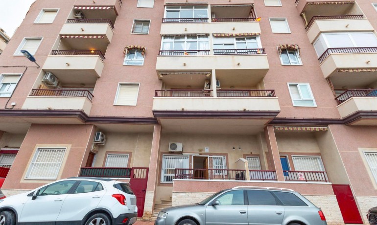 Revente - Appartement / Flat -
Torrevieja* - Torrevieja