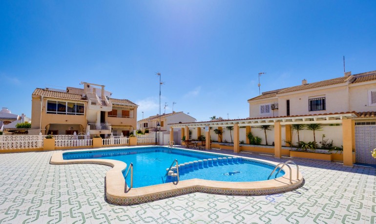 Sale - Apartment / Flat -
Torrevieja* - Torrevieja