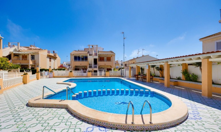 Sale - Apartment / Flat -
Torrevieja* - Torrevieja