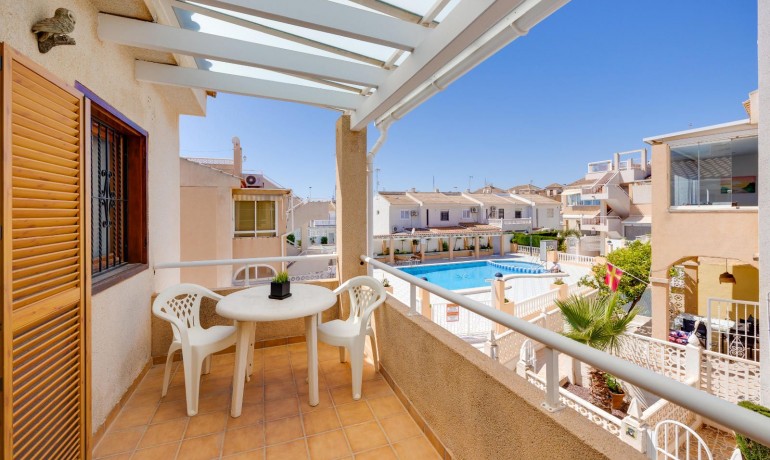 Sale - Apartment / Flat -
Torrevieja* - Torrevieja