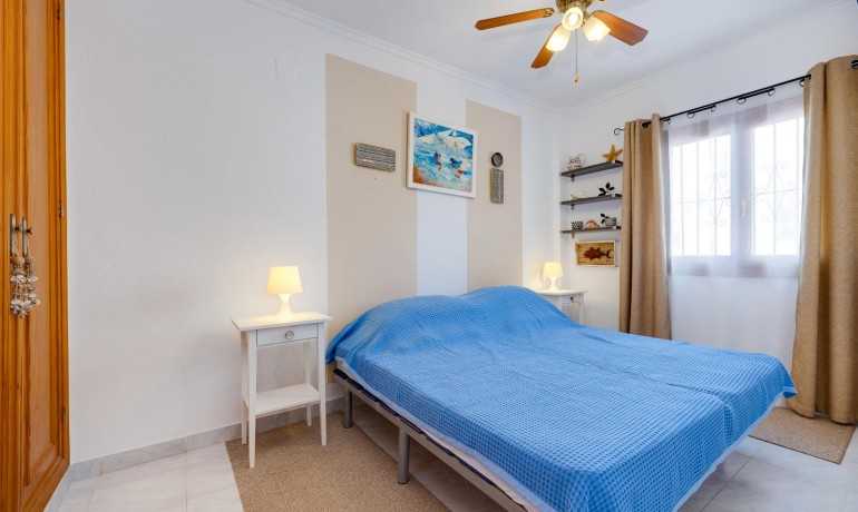 Sale - Apartment / Flat -
Torrevieja* - Torrevieja