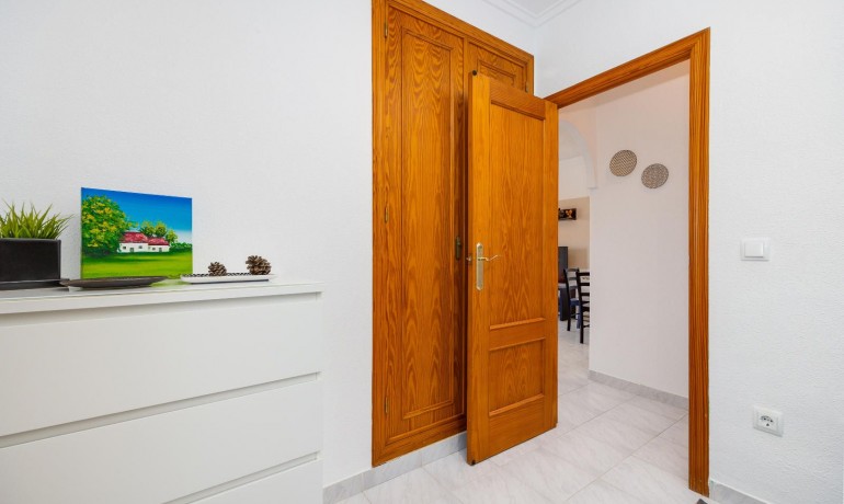 Sale - Apartment / Flat -
Torrevieja* - Torrevieja