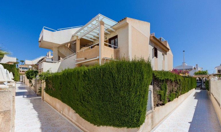 Sale - Apartment / Flat -
Torrevieja* - Torrevieja