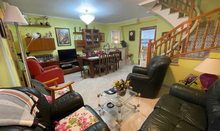 Herverkoop - Huis -
Guardamar del Segura* - Guardamar del Segura