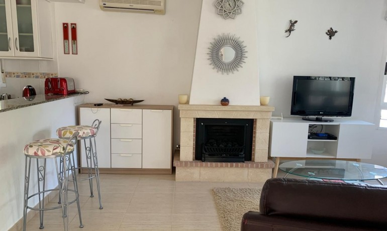 Herverkoop - Villa -
Guardamar del Segura* - Guardamar - El Raso