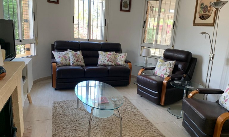 Herverkoop - Villa -
Guardamar del Segura* - Guardamar - El Raso