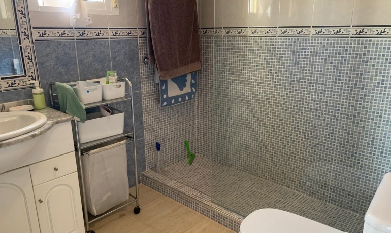 Herverkoop - Villa -
Guardamar del Segura* - Guardamar - El Raso