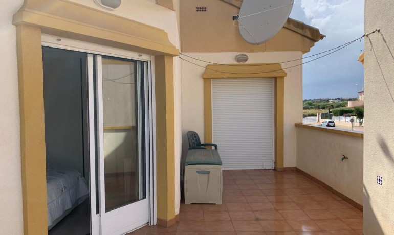 Herverkoop - Villa -
Guardamar del Segura* - Guardamar - El Raso