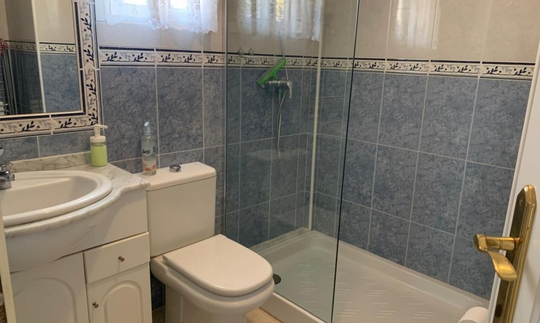 Herverkoop - Villa -
Guardamar del Segura* - Guardamar - El Raso