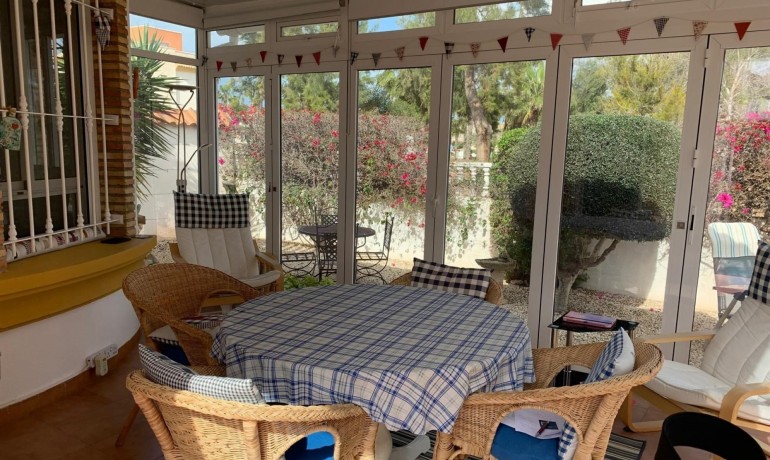 Herverkoop - Villa -
Guardamar del Segura* - Guardamar - El Raso